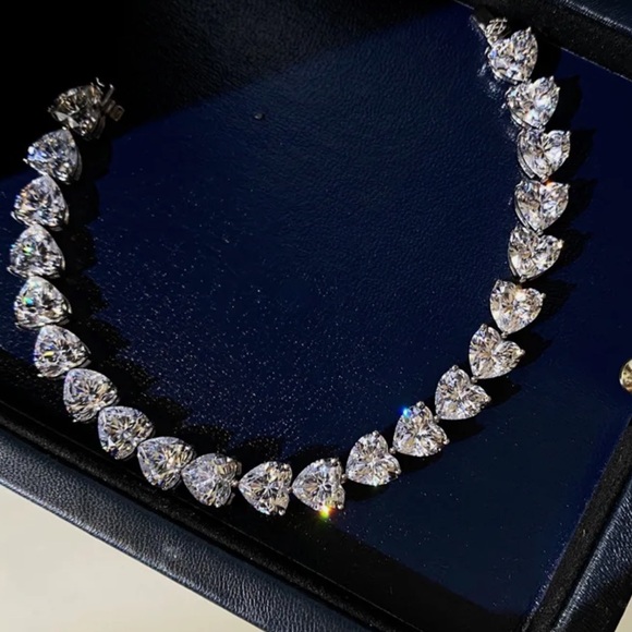 ❤️18k 23ct Heart Tennis Bracelet - Picture 10 of 16
